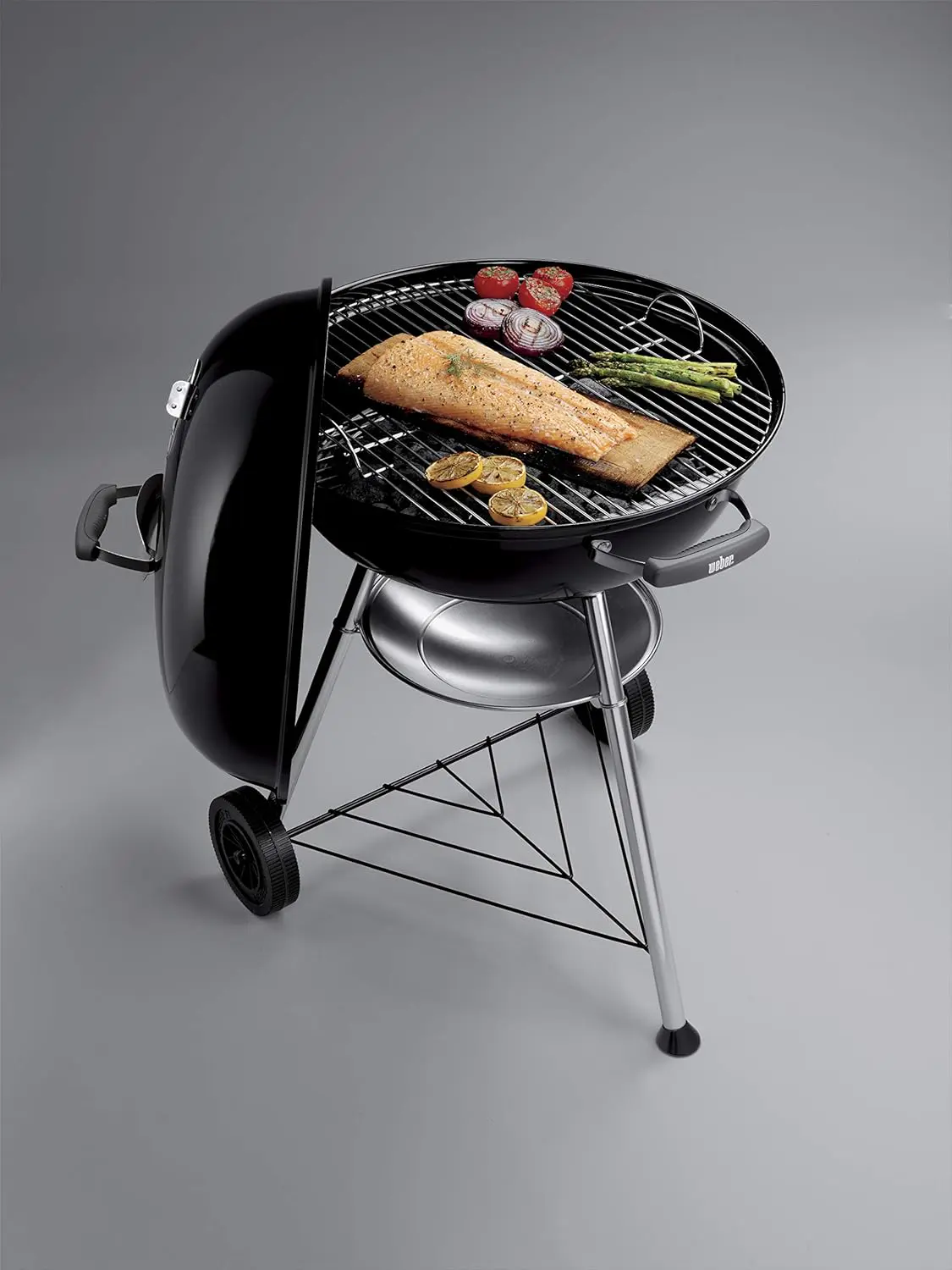 Barbecue weber en métal vue 10