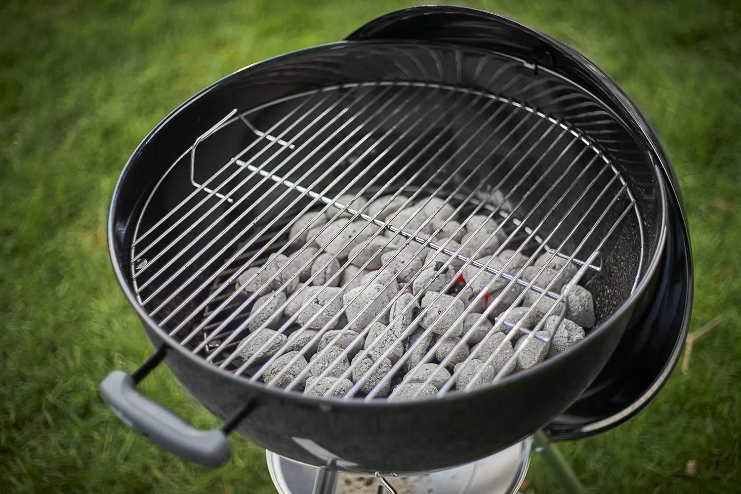 Barbecue weber en métal vue 6