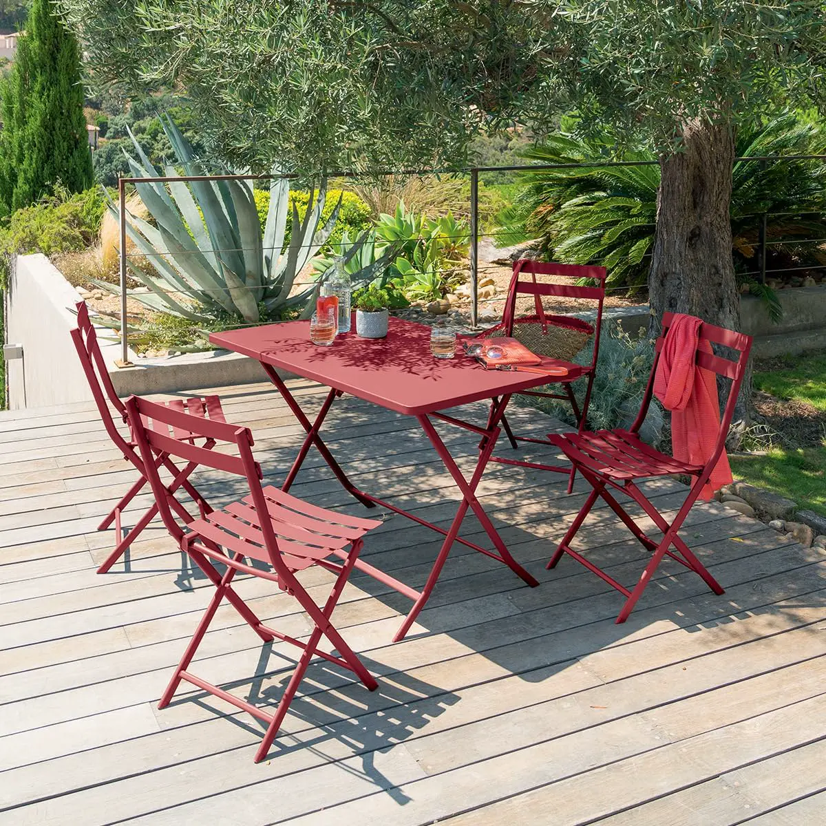 Table de jardin en métal vue 2