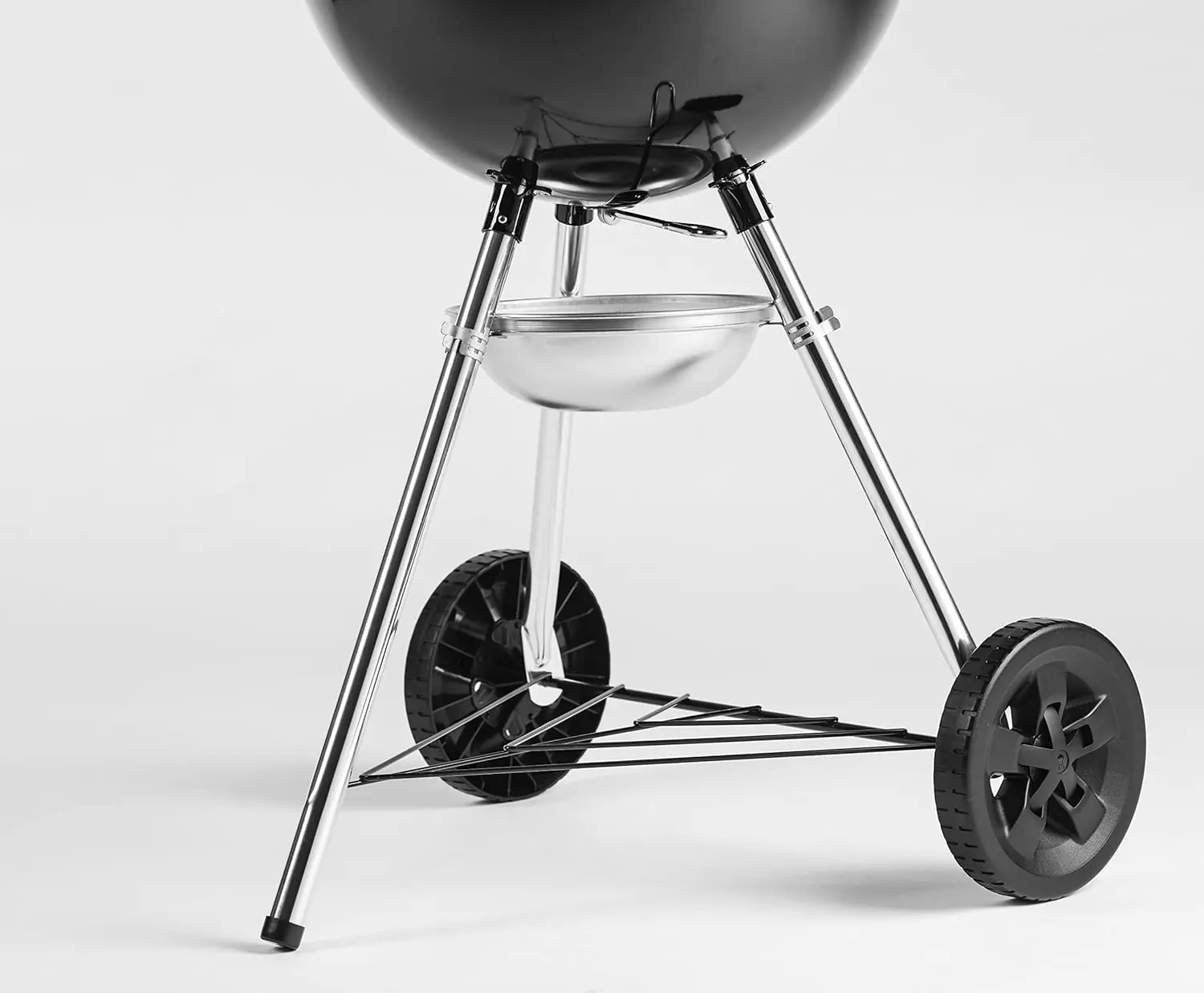 Barbecue weber en métal noir vue 9