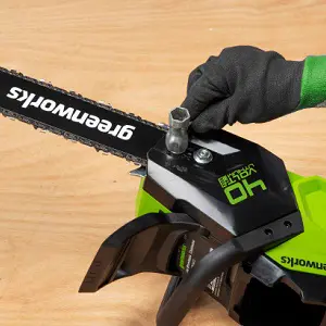 Tronçonneuse électrique Greenworks G40PSFK2 Élagueuse sur Perche — contenu détaillé 5