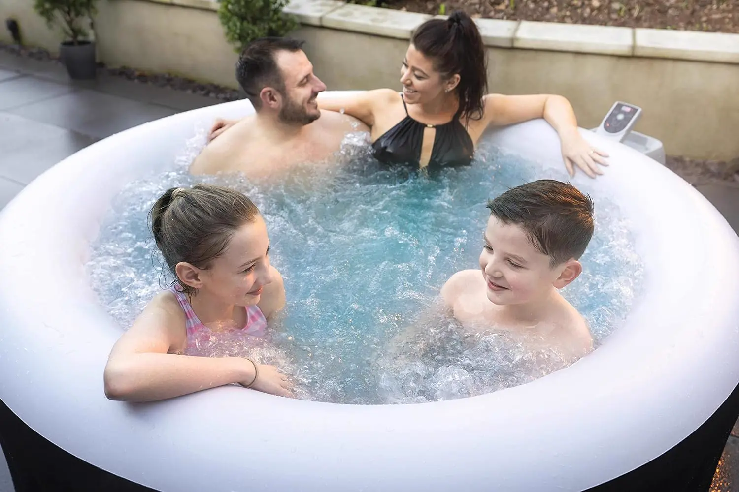 Spa gonflable 2 personnes 4 places vue 8