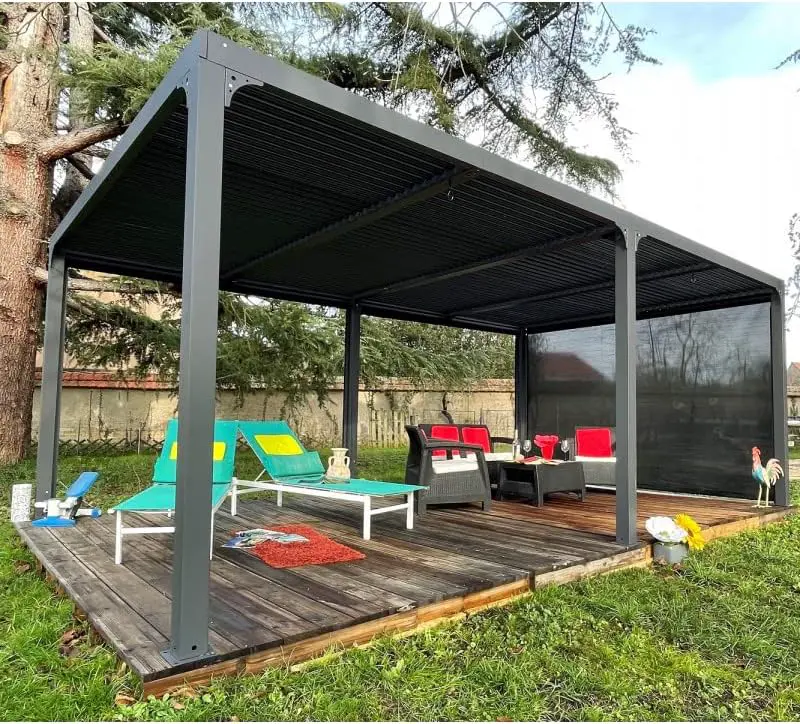 Habrita Pergola bioclimatique 360x598 avec rideau gris clair surf de protection 21,52 m2 per36r60bi