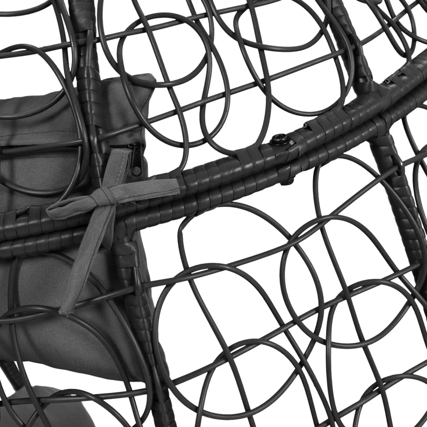 Fauteuils suspendus en rotin gris vue 6