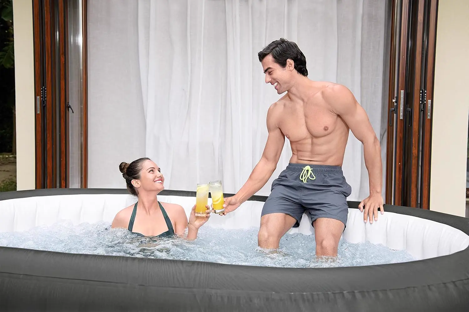Spa gonflable 6 personnes 7 places vue 26