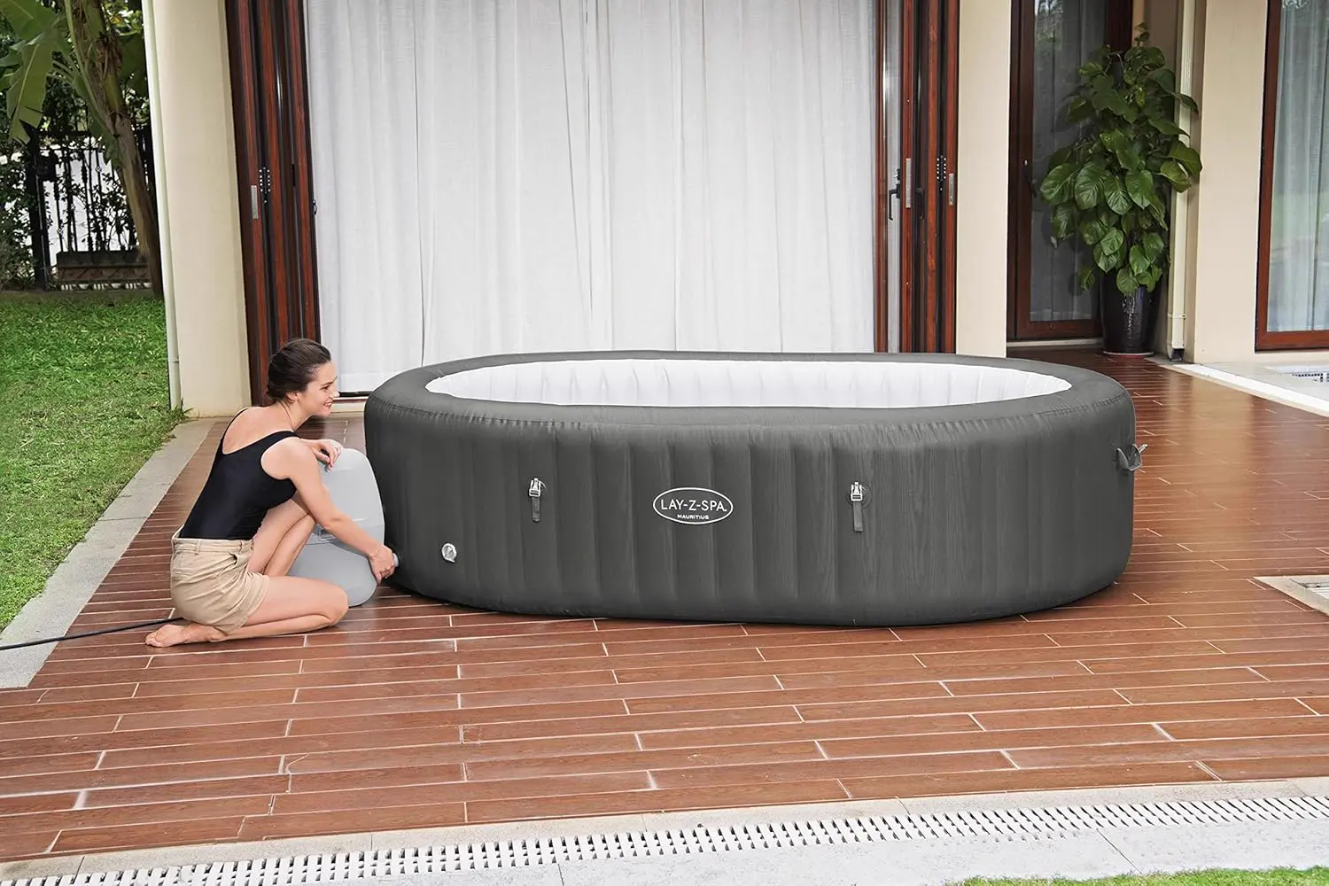 Spa gonflable 6 personnes 7 places vue 31