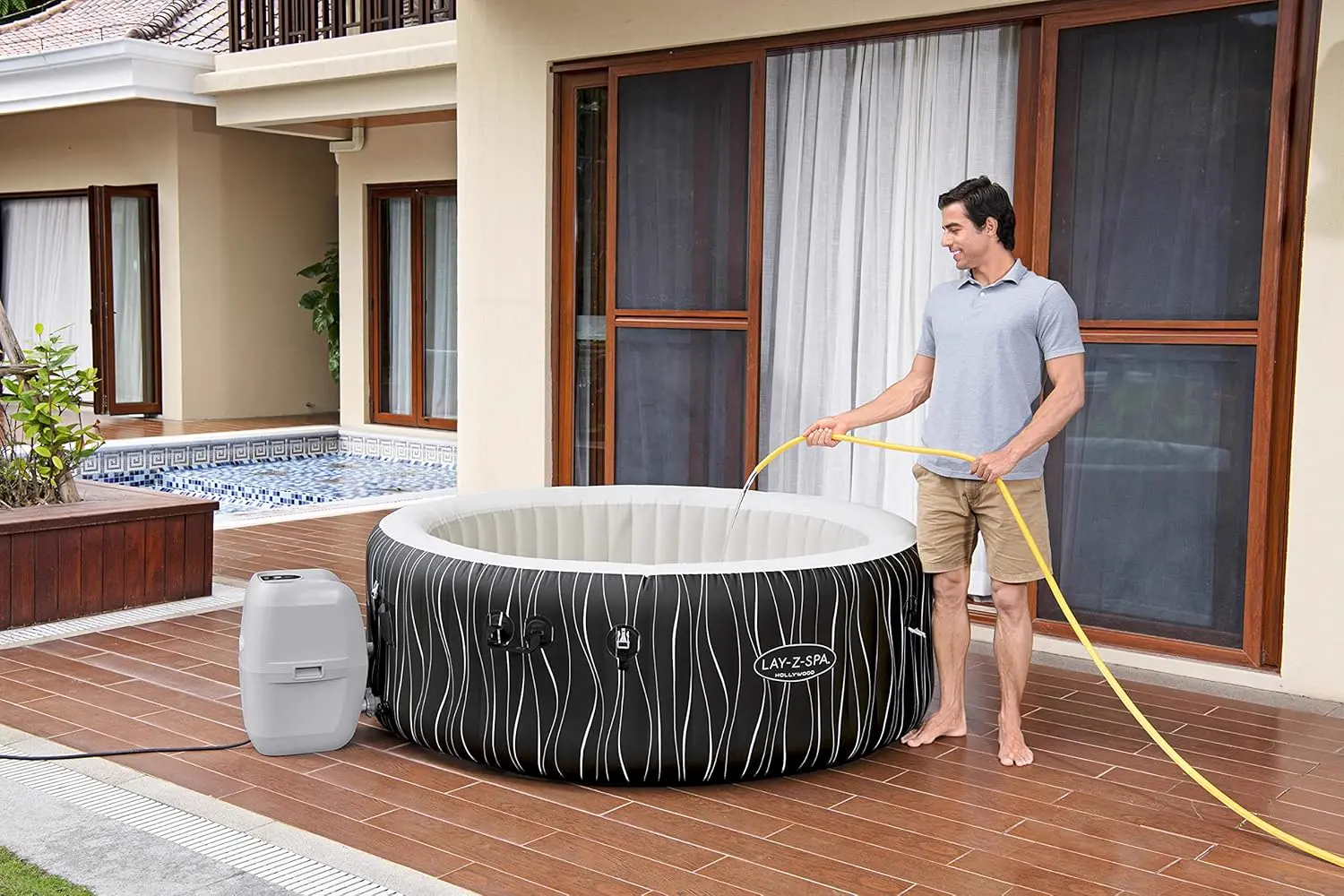 Spa gonflable 2 personnes 6 places vue 32