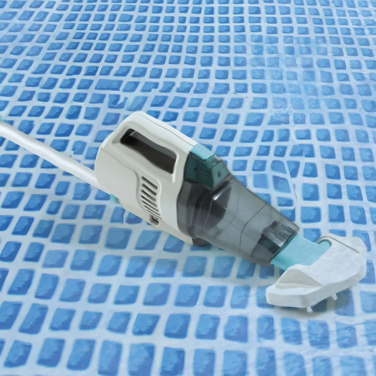 Robot piscine en aluminium vue 2