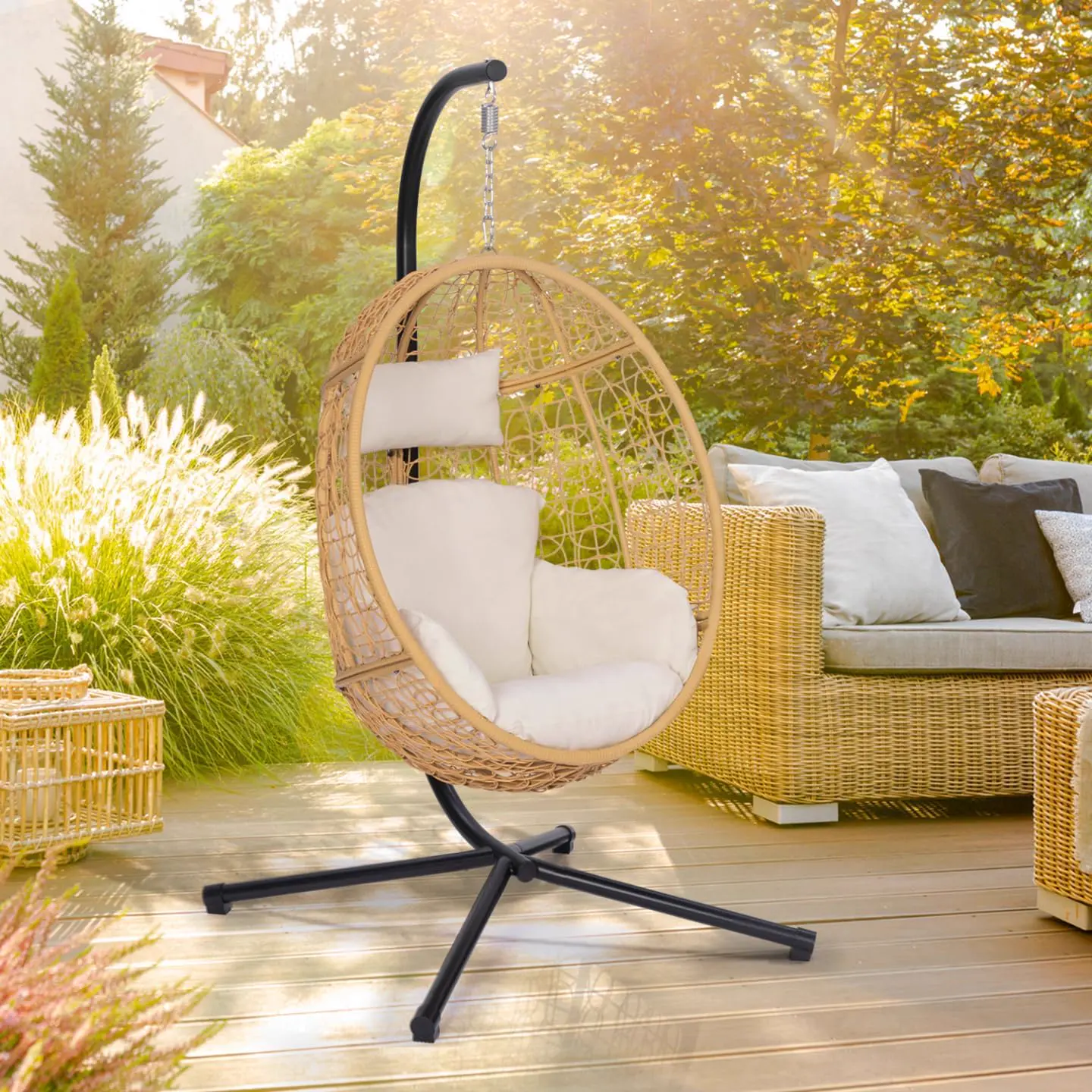 Fauteuils suspendus en rotin noir vue 2