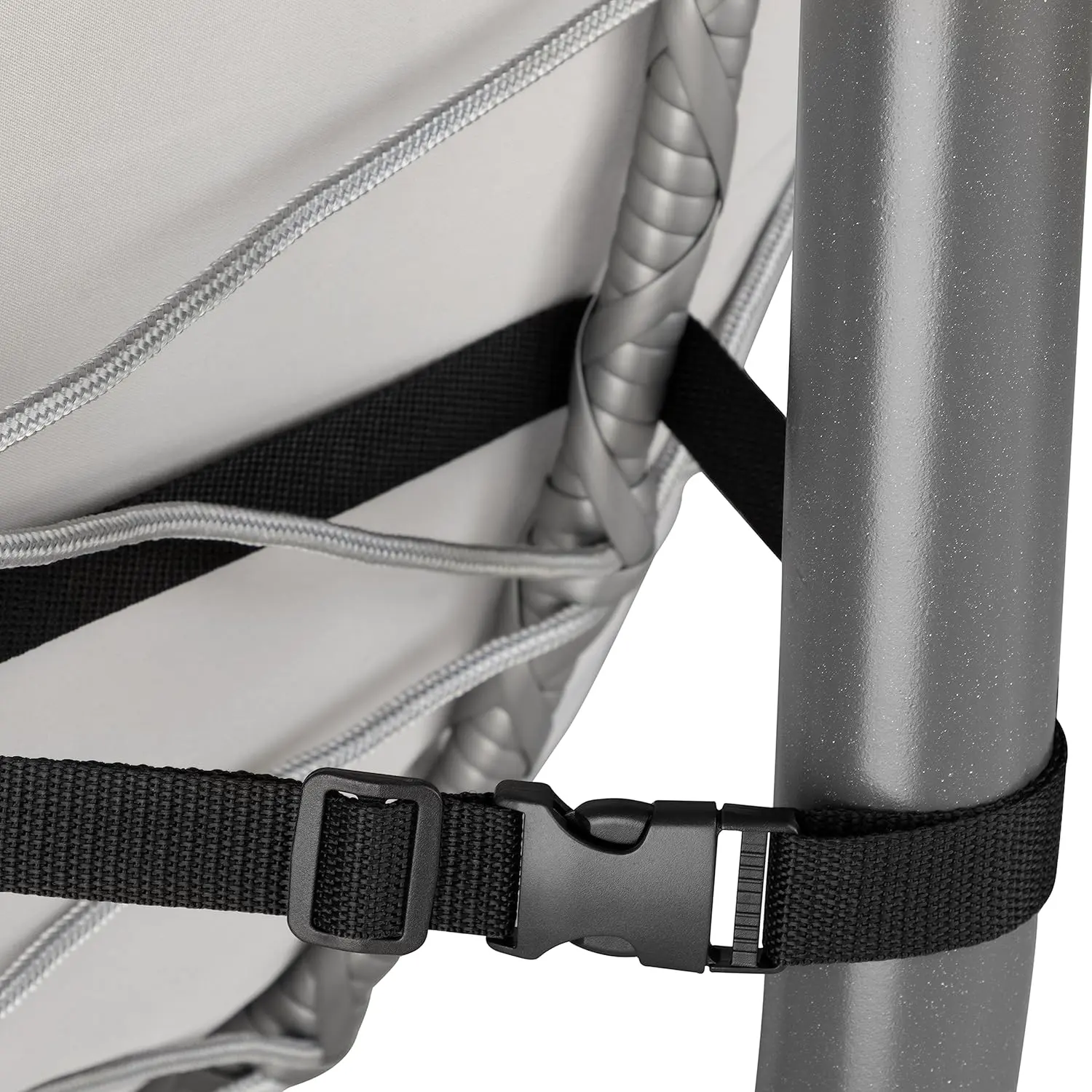 Fauteuils suspendus en métal gris vue 6