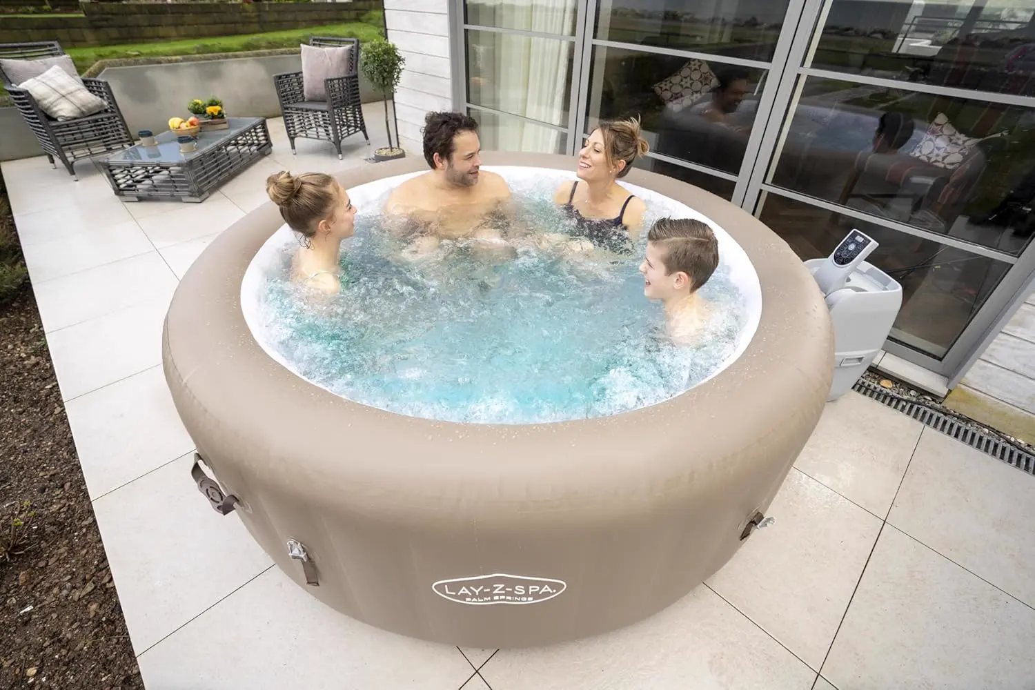 Spa gonflable 4 personnes 6 places sable vue 8