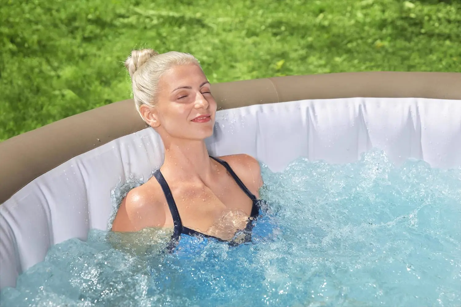 Spa gonflable 4 personnes 6 places sable vue 10