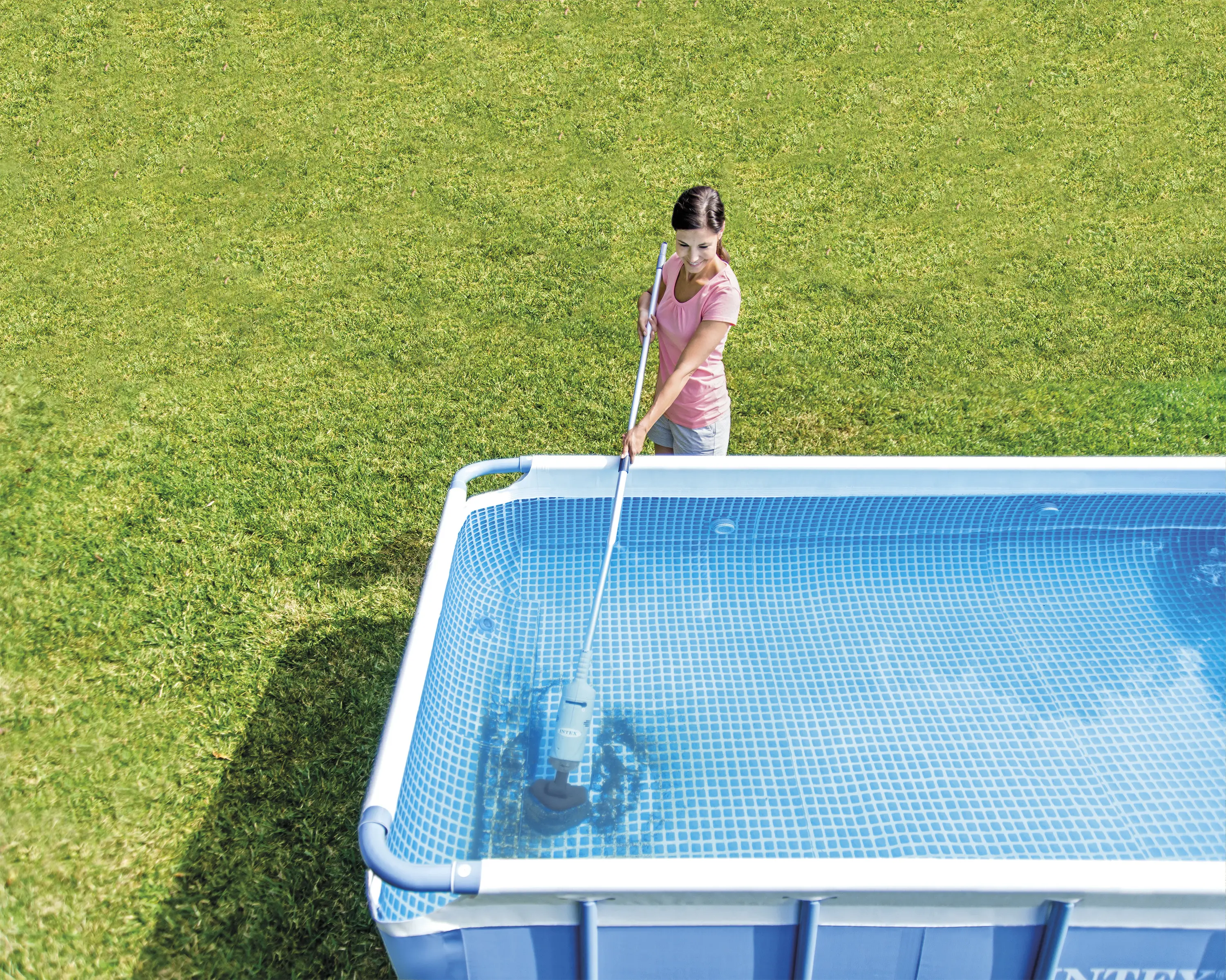 Robot piscine Intex Nettoyeur à Batterie Zr100 — contenu détaillé 11
