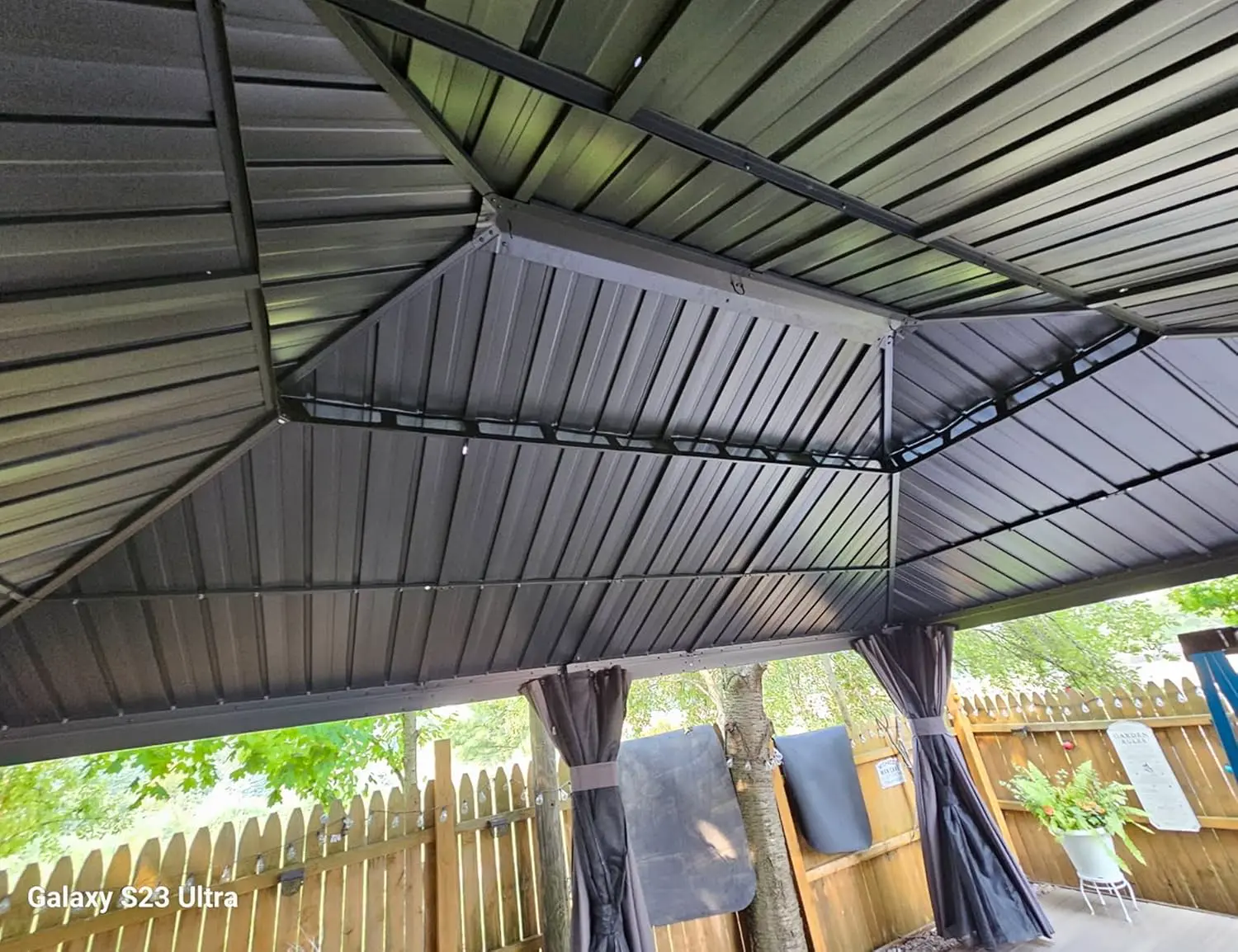 Pergola en aluminium gris 6x4,25 m vue 5