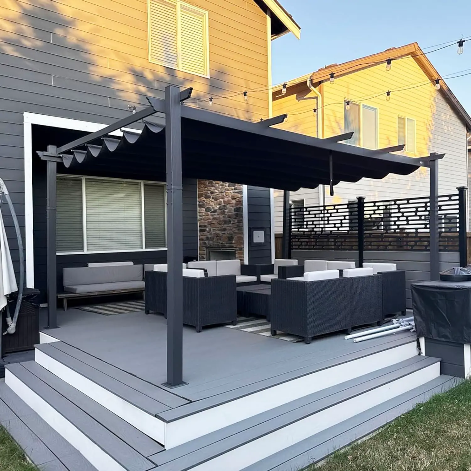 Pergola en aluminium gris 4x3,2 m vue 2