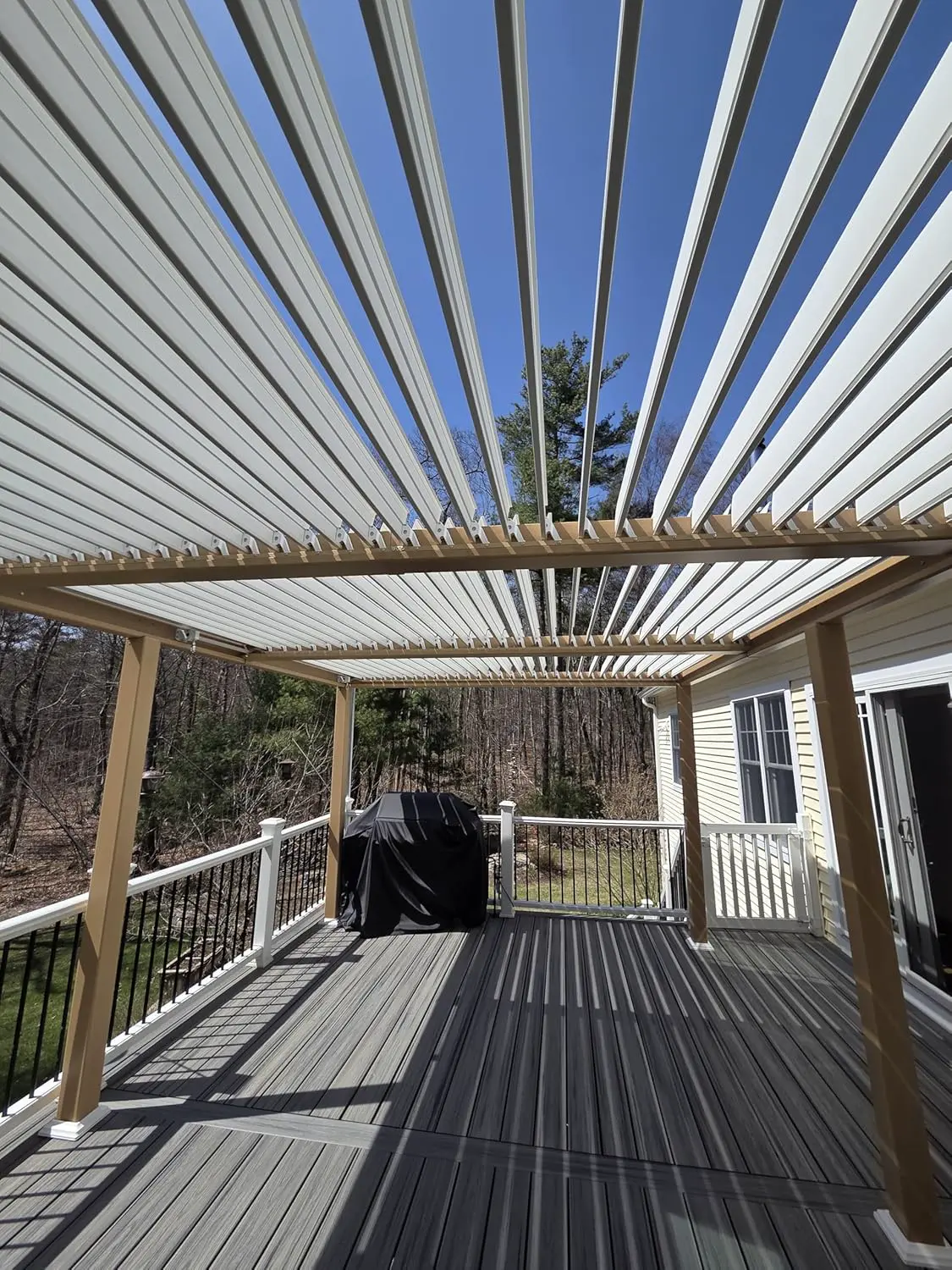 Pergola en aluminium 3,5x6,35 m vue 3
