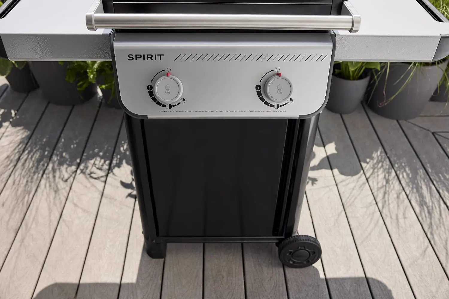 Barbecue weber noir 51 m² vue 6