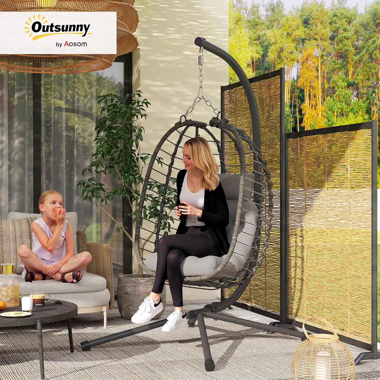 Fauteuils suspendus en résine gris vue 2