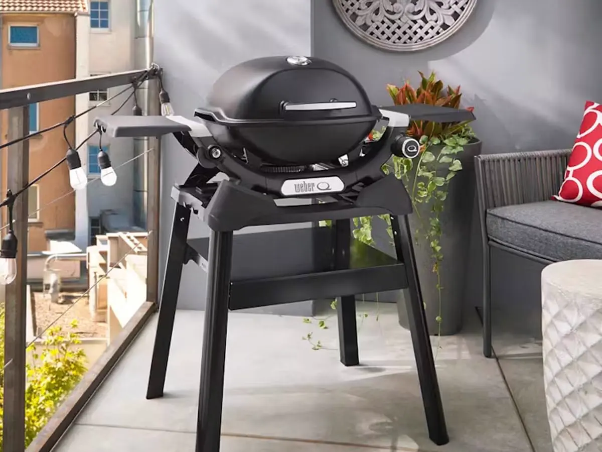 Barbecue weber en aluminium noir vue 2