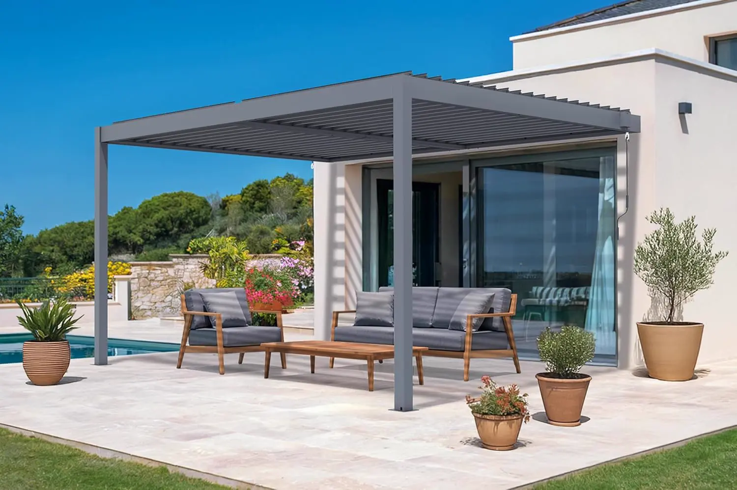 Pergola bioclimatique : tout comprendre avant d'investir