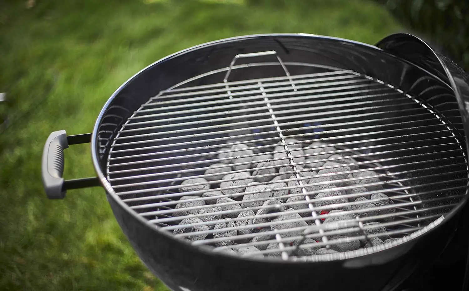 Barbecue weber en métal noir vue 15