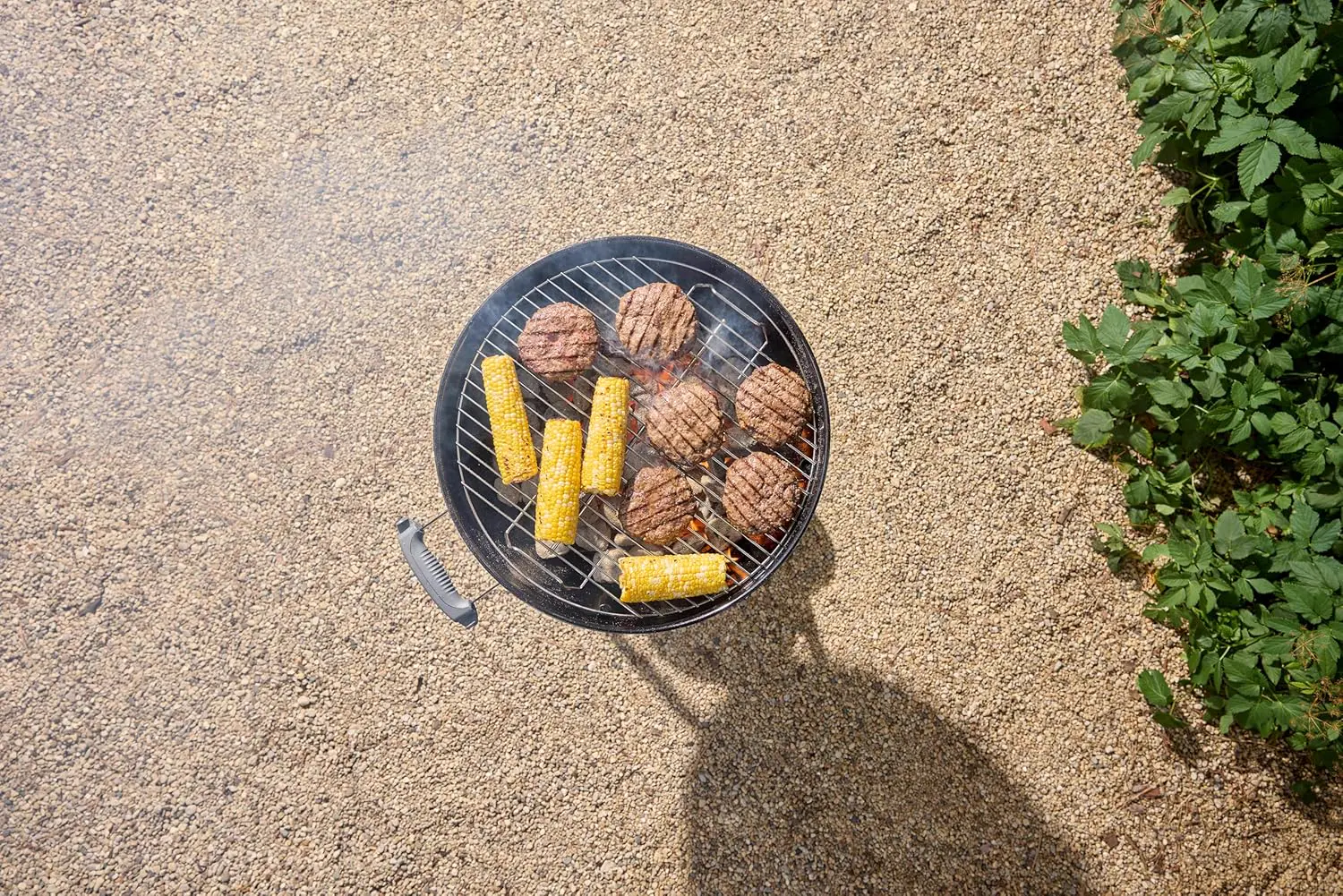 Barbecue weber en métal noir vue 15