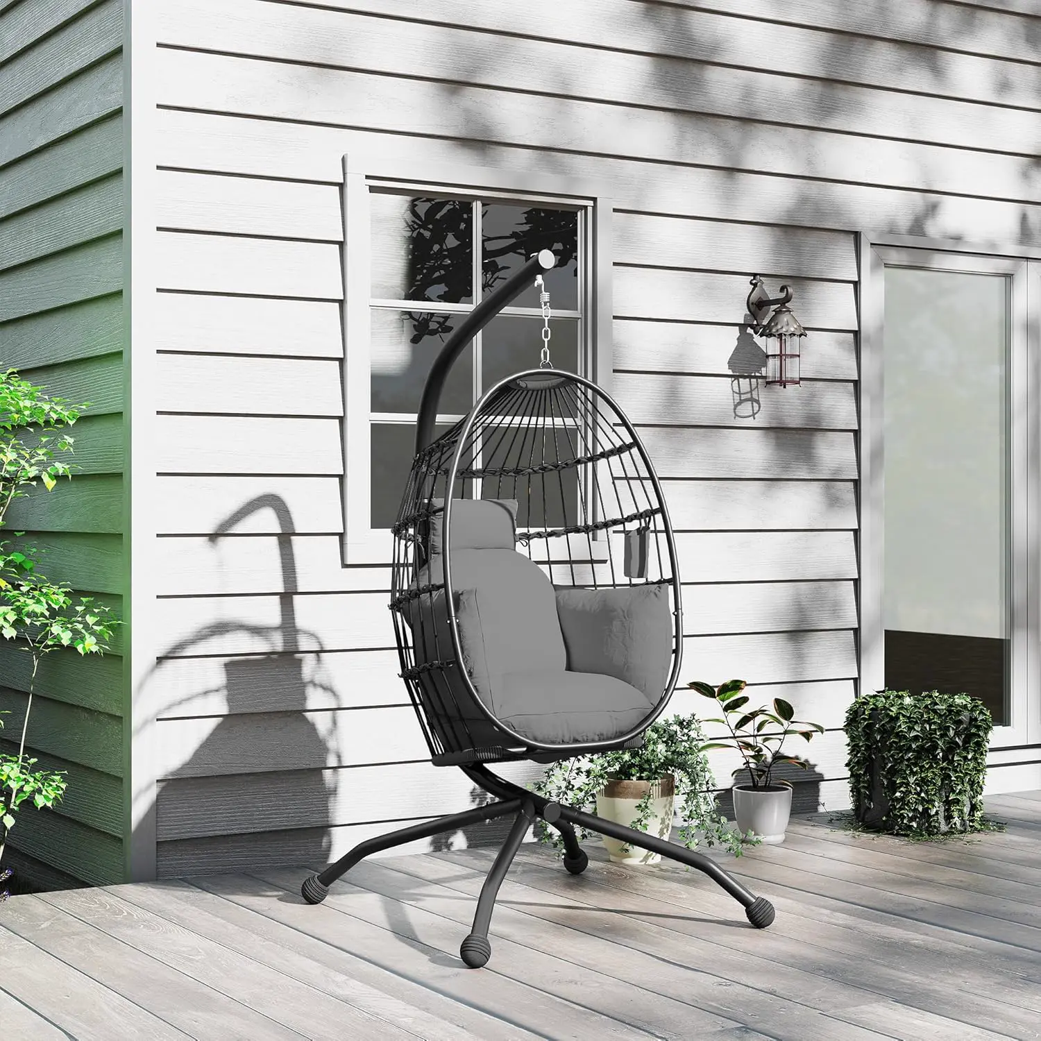 Fauteuils suspendus en métal gris vue 8