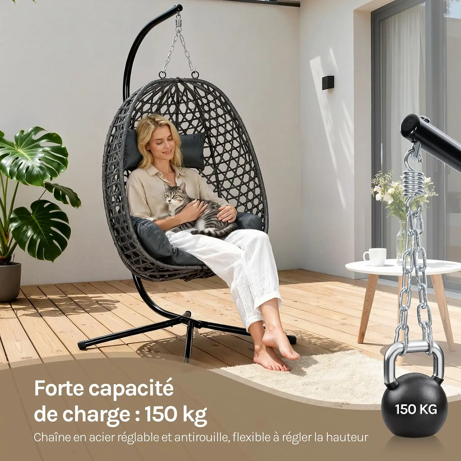Fauteuils suspendus en métal gris vue 3