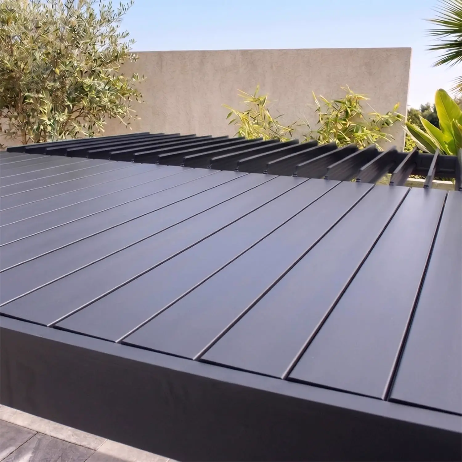 Pergola en aluminium noir 3x2,3 m vue 5