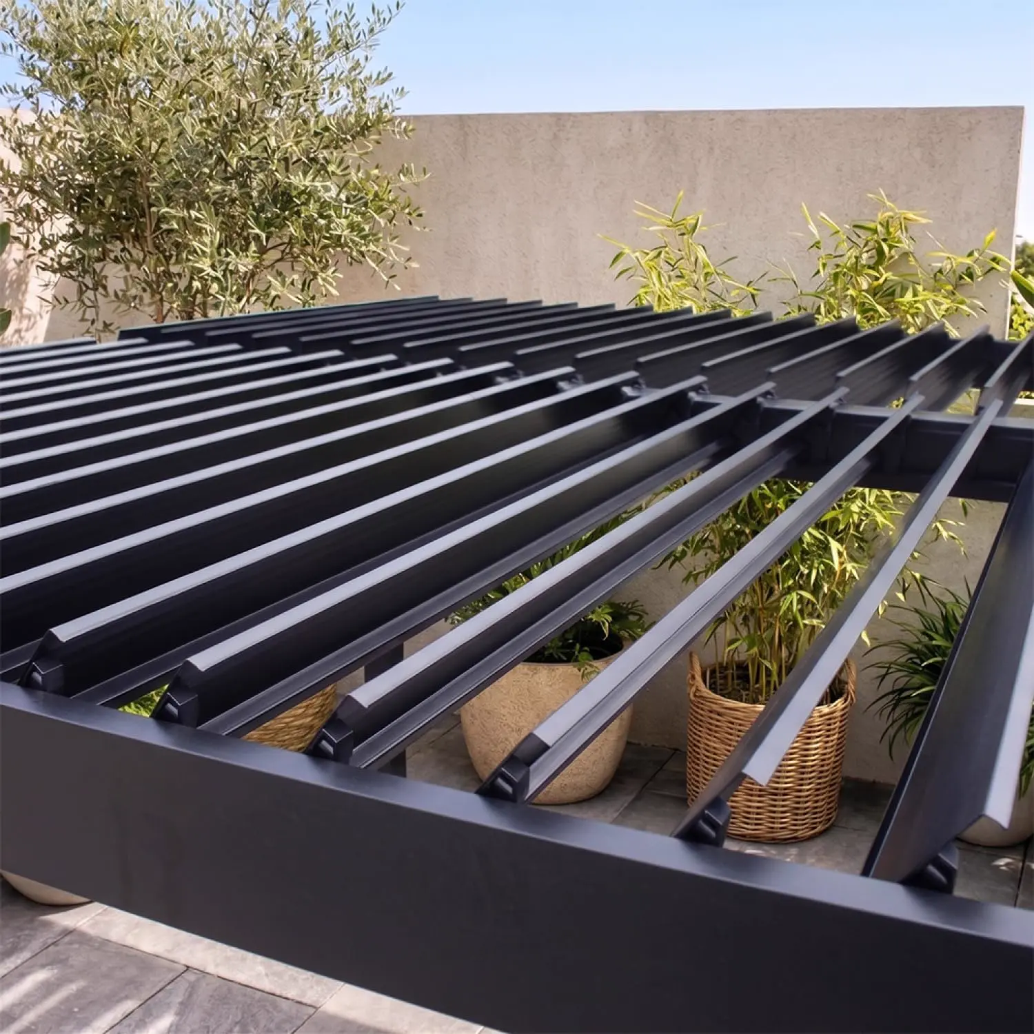 Pergola en aluminium noir 3x2,3 m vue 7