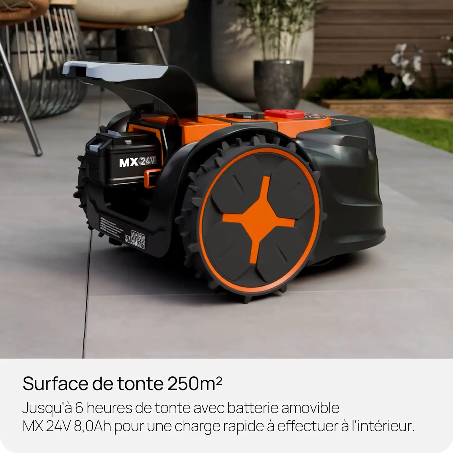 Robot tondeuse jaune vue 7